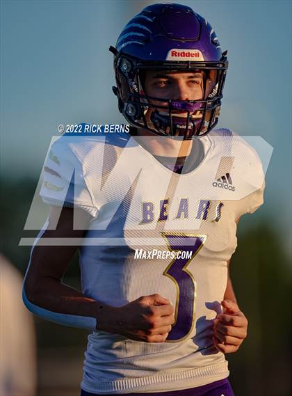 Thumbnail 1 in Lake Creek vs Montgomery photogallery.
