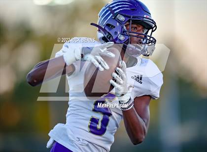 Thumbnail 3 in Lake Creek vs Montgomery photogallery.
