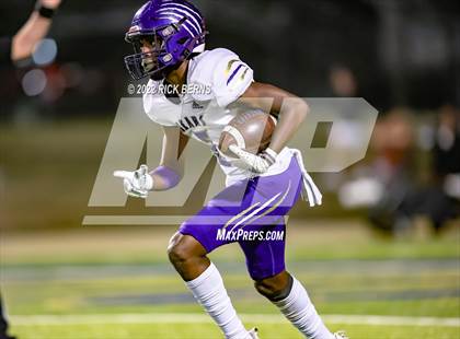 Thumbnail 1 in Lake Creek vs Montgomery photogallery.