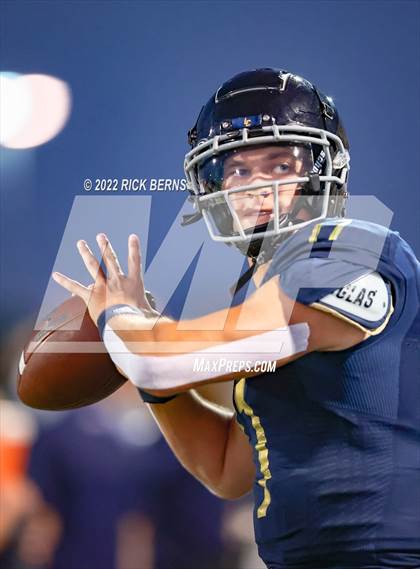 Thumbnail 1 in Lake Creek vs Montgomery photogallery.