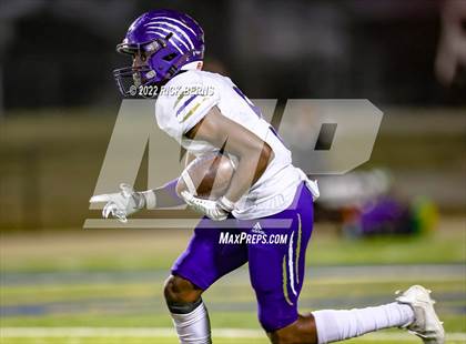 Thumbnail 3 in Lake Creek vs Montgomery photogallery.