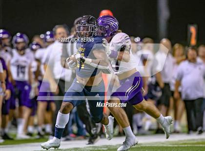 Thumbnail 3 in Lake Creek vs Montgomery photogallery.
