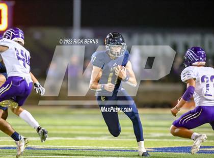 Thumbnail 2 in Lake Creek vs Montgomery photogallery.