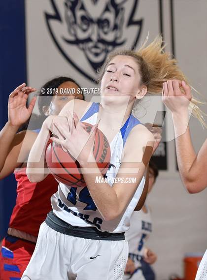 Thumbnail 3 in Folsom vs. Davis (Dorothy Speck Memorial) photogallery.