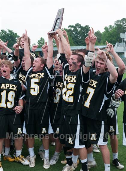 Thumbnail 3 in Lake Norman vs. Apex (NCHSAA Final) photogallery.