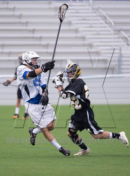 Thumbnail 3 in Lake Norman vs. Apex (NCHSAA Final) photogallery.