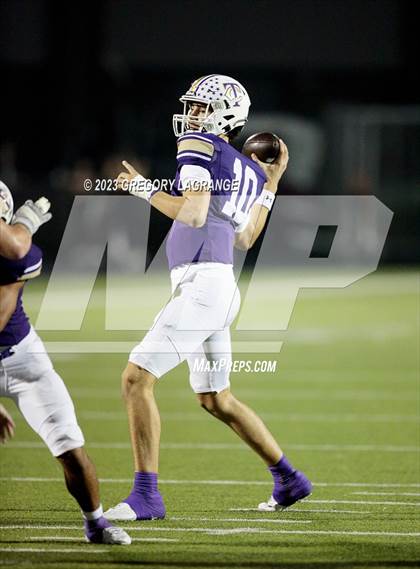 Thumbnail 3 in Southlake Carroll vs Timber Creek photogallery.