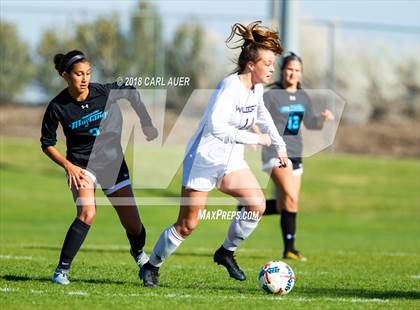Thumbnail 2 in Mountain Range @ Arvada West photogallery.