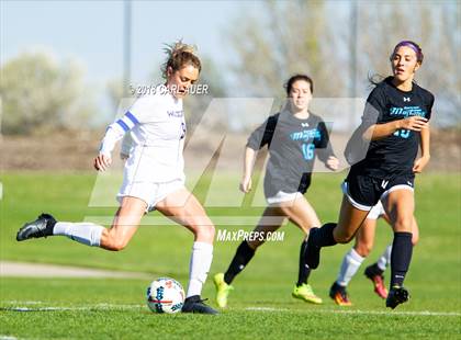 Thumbnail 3 in Mountain Range @ Arvada West photogallery.