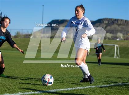 Thumbnail 2 in Mountain Range @ Arvada West photogallery.