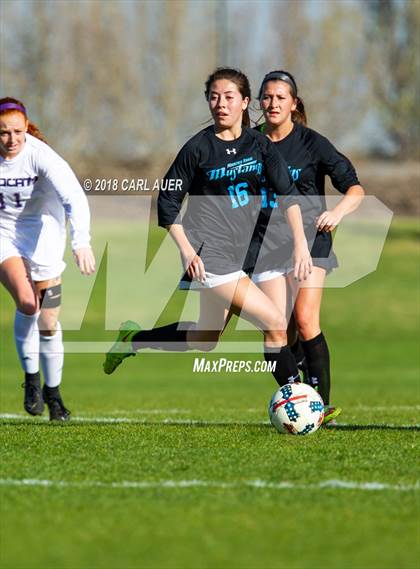 Thumbnail 3 in Mountain Range @ Arvada West photogallery.