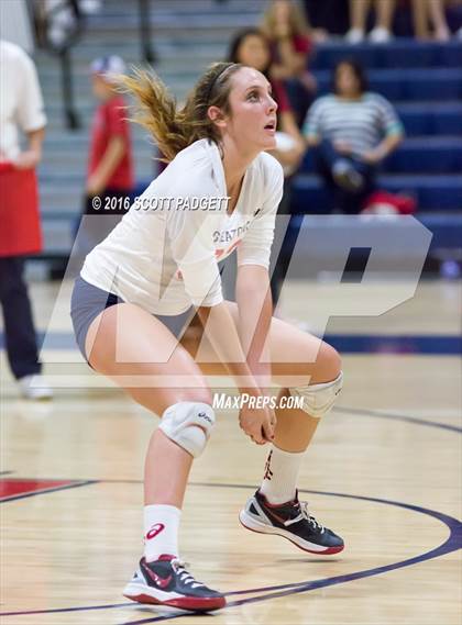Thumbnail 1 in Great Oak vs. Santa Margarita photogallery.