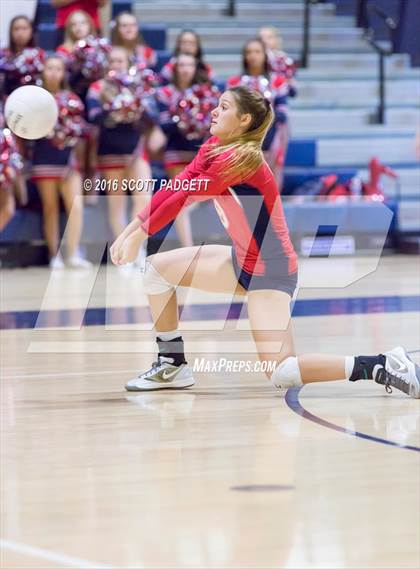 Thumbnail 1 in Great Oak vs. Santa Margarita photogallery.