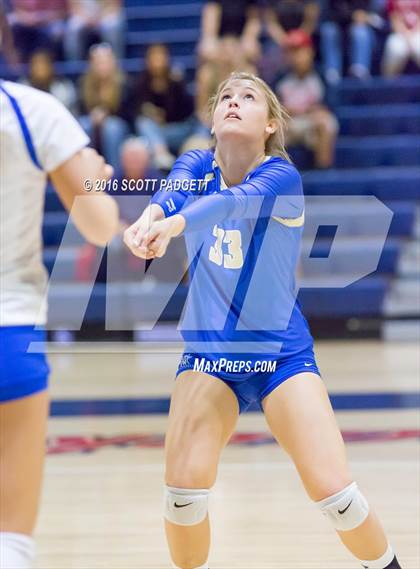 Thumbnail 1 in Great Oak vs. Santa Margarita photogallery.