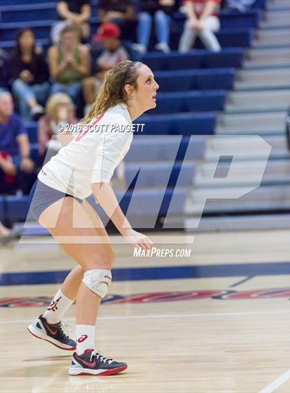 Thumbnail 1 in Great Oak vs. Santa Margarita photogallery.