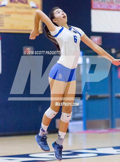 Thumbnail 3 in Great Oak vs. Santa Margarita photogallery.