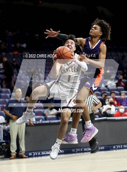 Thumbnail 2 in Salpointe Catholic vs Cholla (MLK Basketball Classic) photogallery.
