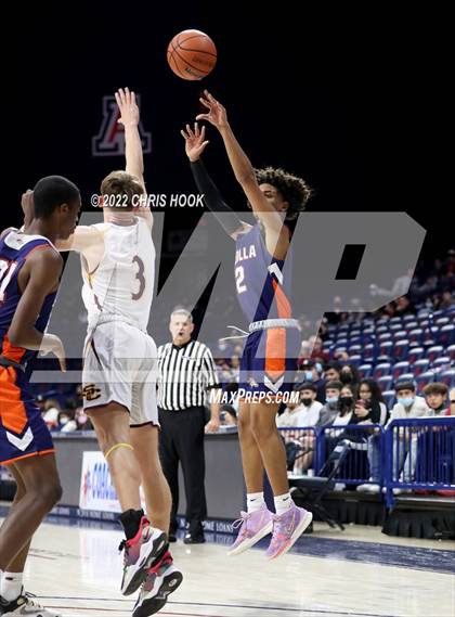 Thumbnail 2 in Salpointe Catholic vs Cholla (MLK Basketball Classic) photogallery.