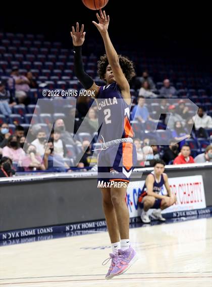Thumbnail 1 in Salpointe Catholic vs Cholla (MLK Basketball Classic) photogallery.