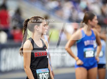 Thumbnail 3 in FHSAA 2A Finals (3200 Meters) photogallery.