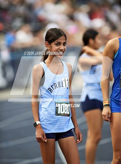 Thumbnail 1 in FHSAA 2A Finals (3200 Meters) photogallery.