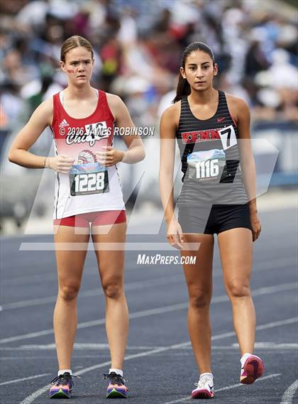 Thumbnail 1 in FHSAA 2A Finals (3200 Meters) photogallery.
