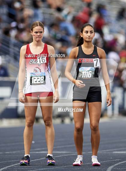 Thumbnail 3 in FHSAA 2A Finals (3200 Meters) photogallery.