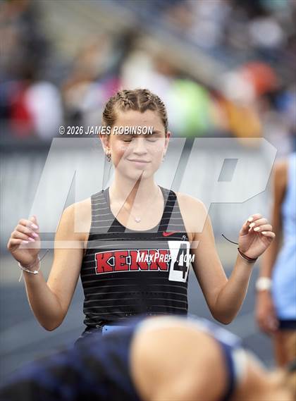 Thumbnail 2 in FHSAA 2A Finals (3200 Meters) photogallery.