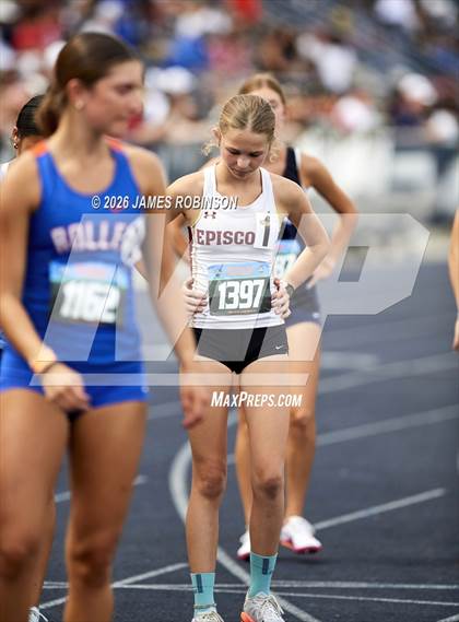 Thumbnail 3 in FHSAA 2A Finals (3200 Meters) photogallery.