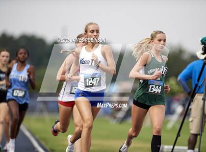 Thumbnail 1 in FHSAA 2A Finals (3200 Meters) photogallery.