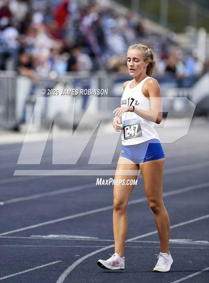 Thumbnail 1 in FHSAA 2A Finals (3200 Meters) photogallery.