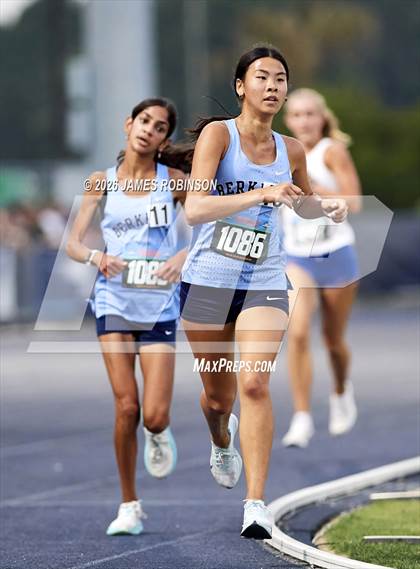 Thumbnail 1 in FHSAA 2A Finals (3200 Meters) photogallery.