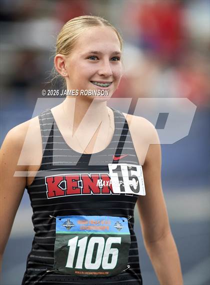 Thumbnail 1 in FHSAA 2A Finals (3200 Meters) photogallery.