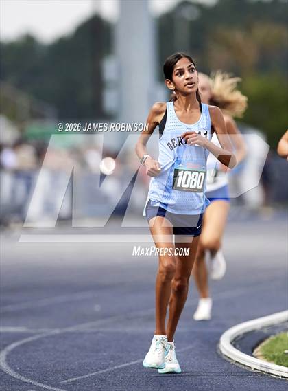Thumbnail 1 in FHSAA 2A Finals (3200 Meters) photogallery.