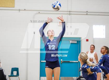 Thumbnail 2 in Mater Dei @ Marymount (Durango Fall Classic) photogallery.