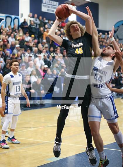 Thumbnail 2 in Dougherty Valley vs. Granada photogallery.