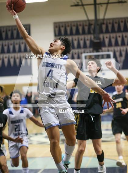 Thumbnail 2 in Dougherty Valley vs. Granada photogallery.