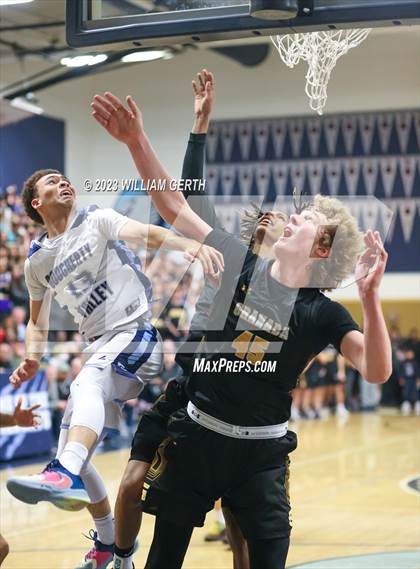 Thumbnail 3 in Dougherty Valley vs. Granada photogallery.