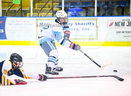 Thumbnail 2 in Morris Catholic @ Vernon photogallery.