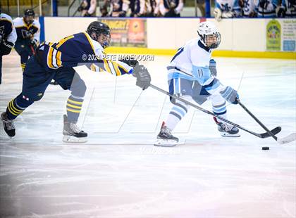 Thumbnail 3 in Morris Catholic @ Vernon photogallery.