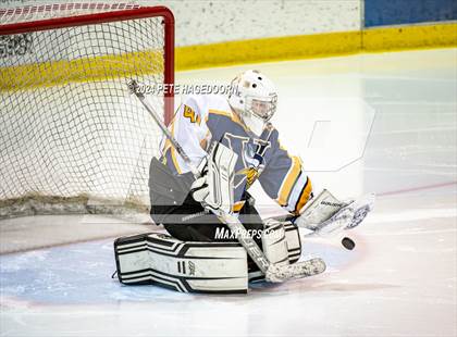 Thumbnail 3 in Morris Catholic @ Vernon photogallery.
