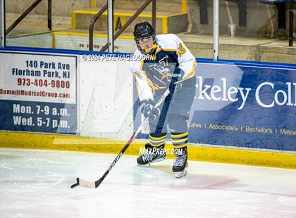 Thumbnail 3 in Morris Catholic @ Vernon photogallery.