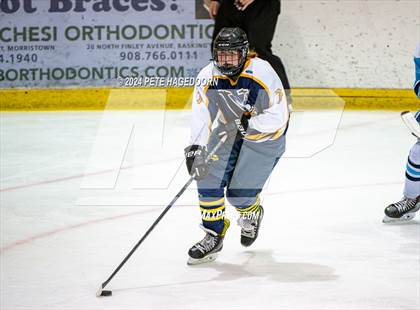 Thumbnail 2 in Morris Catholic @ Vernon photogallery.
