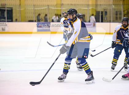Thumbnail 3 in Morris Catholic @ Vernon photogallery.