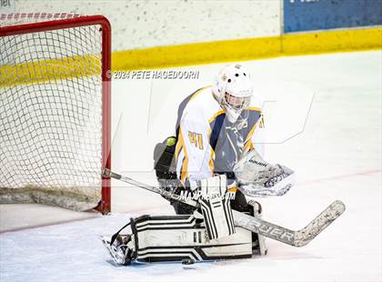 Thumbnail 3 in Morris Catholic @ Vernon photogallery.