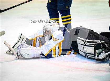 Thumbnail 3 in Morris Catholic @ Vernon photogallery.