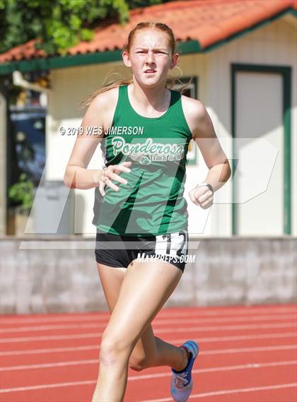 Thumbnail 1 in FVL Championships (1600, 3200 Meter) photogallery.