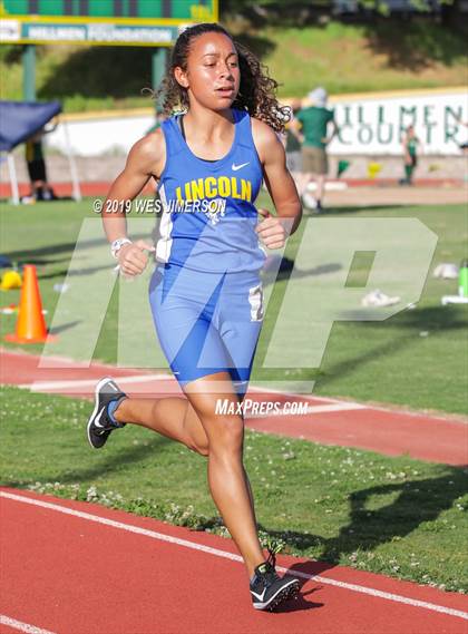 Thumbnail 2 in FVL Championships (1600, 3200 Meter) photogallery.