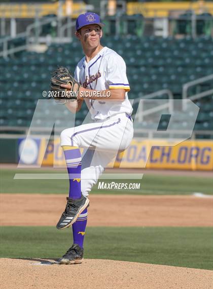 Thumbnail 2 in Casteel vs Sunrise Mountain (AIA 5A Semifinal) photogallery.