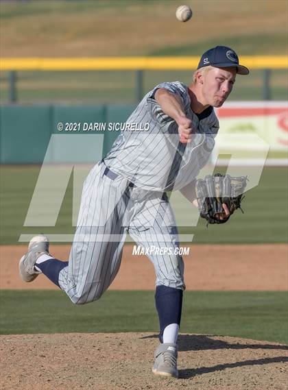 Thumbnail 1 in Casteel vs Sunrise Mountain (AIA 5A Semifinal) photogallery.